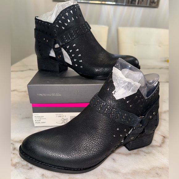 🎉NIB Vince Camuto Calley Black Leather Booties - Picture 7 of 12
